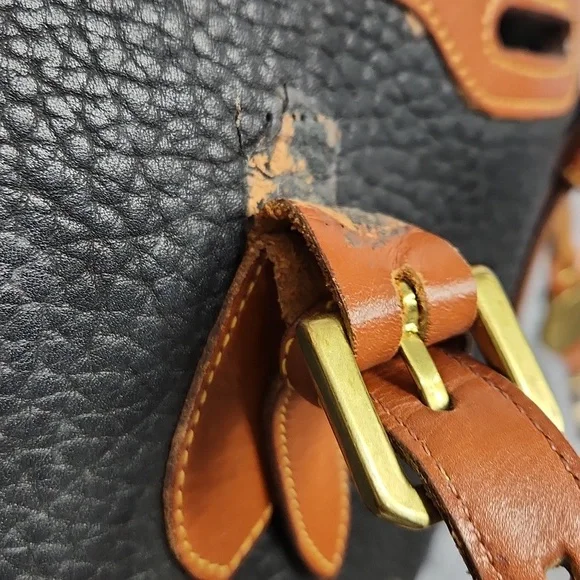 Vintage Dooney & Bourke Bucket Bag - Picture 9 of 16